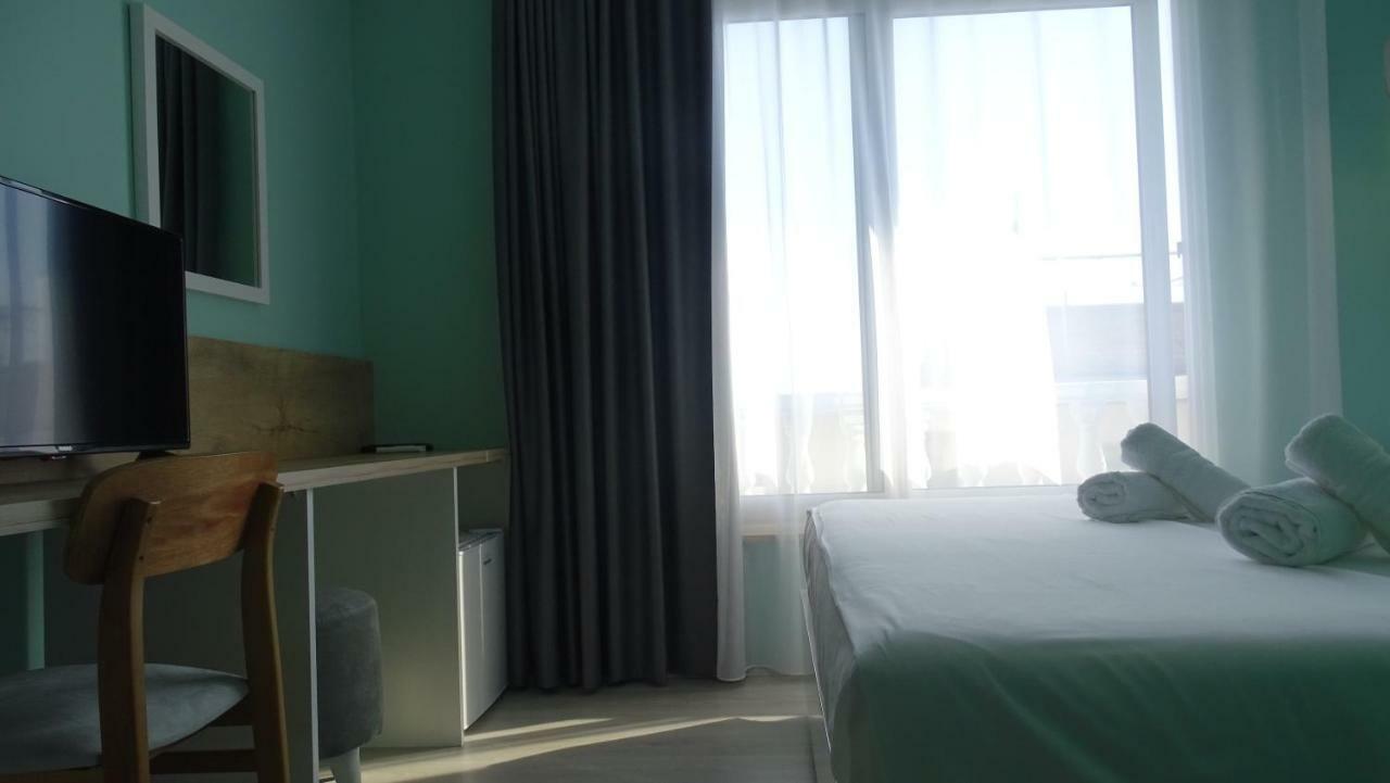 Bistrica Hotel Sarandë 外观 照片