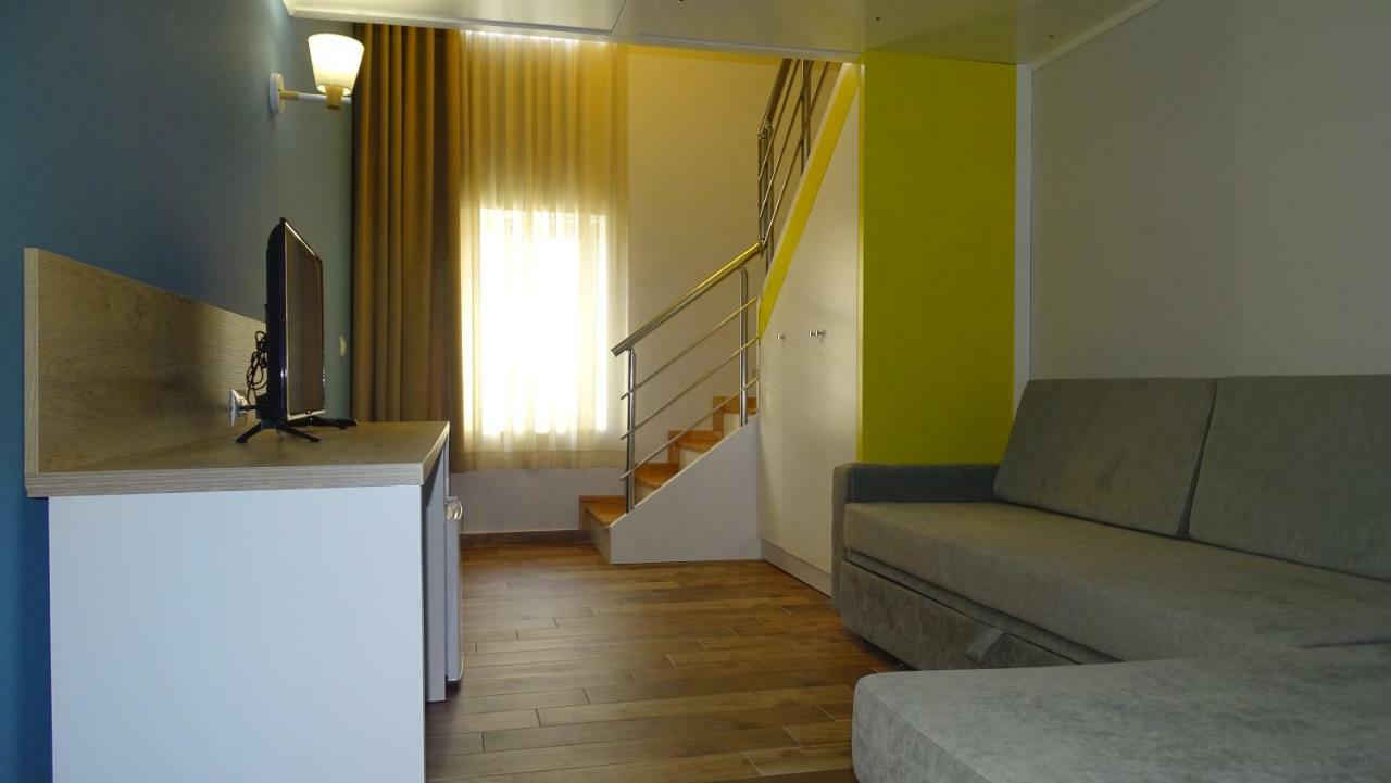 Bistrica Hotel Sarandë 外观 照片