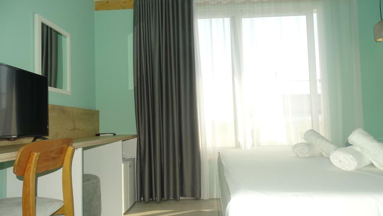 Bistrica Hotel Sarandë 外观 照片