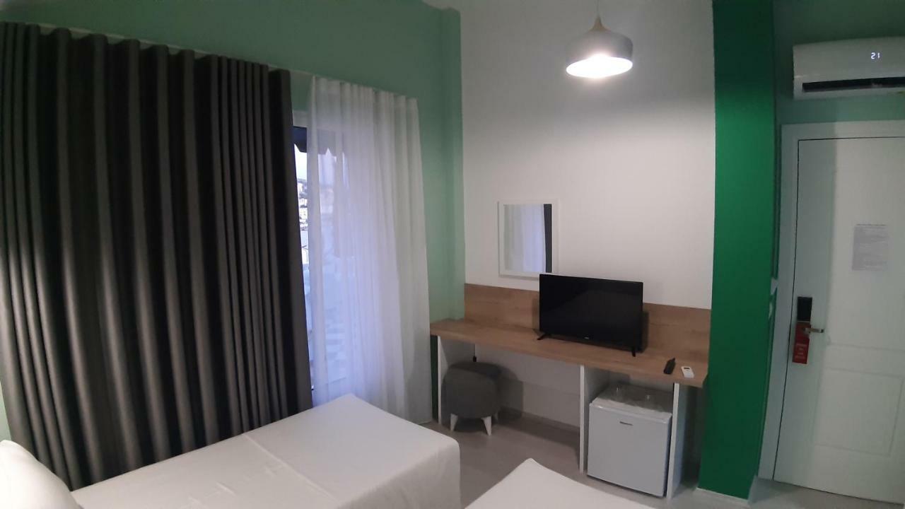 Bistrica Hotel Sarandë 外观 照片